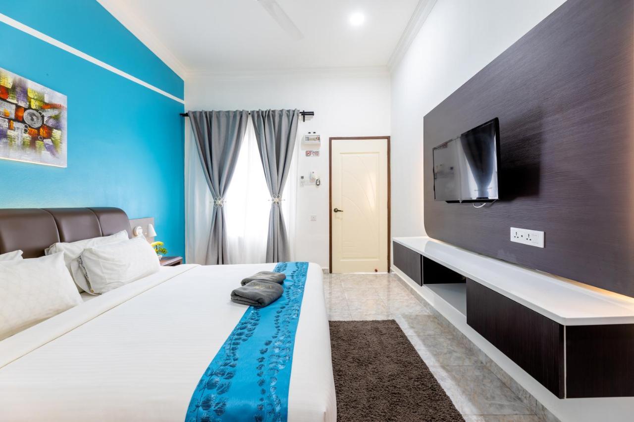 Cenang Rooms With Pool By Virgo Star Resort Пантай-Сенанг Экстерьер фото