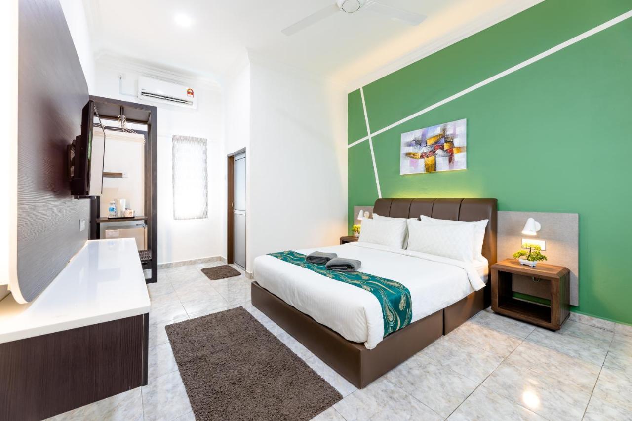 Cenang Rooms With Pool By Virgo Star Resort Пантай-Сенанг Экстерьер фото